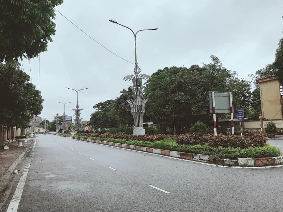 Ngày đầu Hải Dương cách ly toàn xã hội