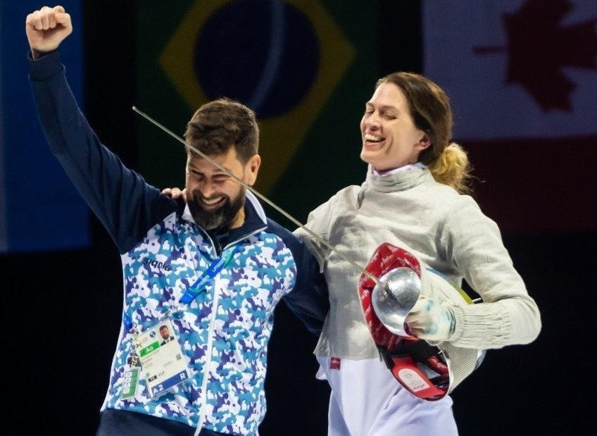 Ngắm mỹ nhân vừa nhận được lời cầu hôn độc đáo nhất Olympic 2020