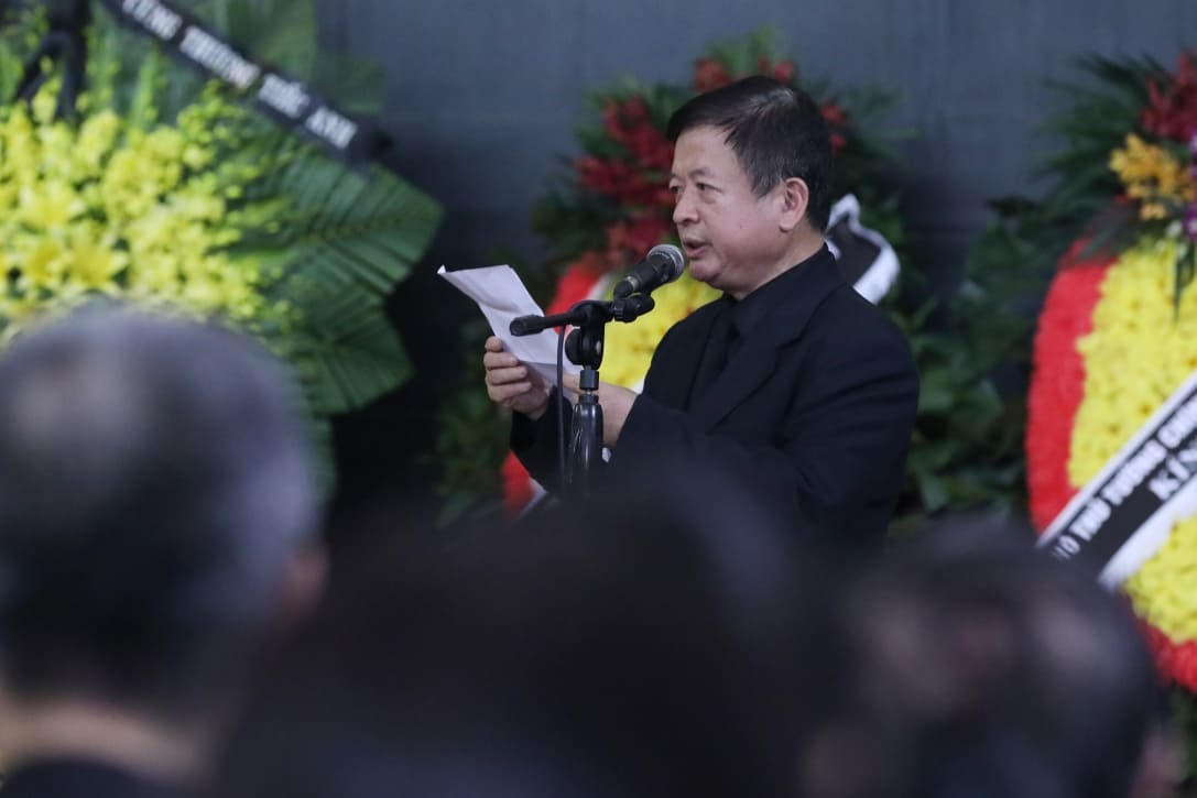 PGS.TS, nhạc sĩ Đỗ Hồng Quân, Chủ tịch Hội Nhạc sĩ Việt Nam đọc điếu văn.