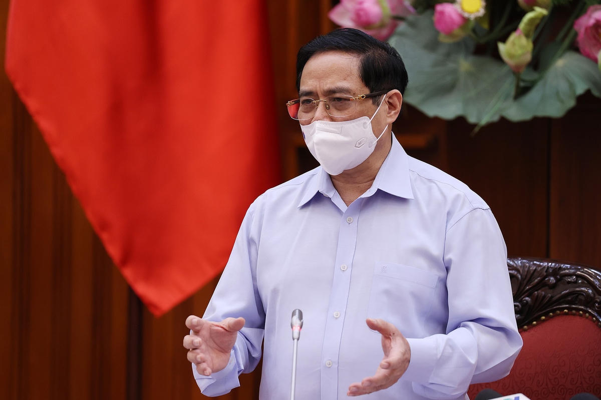 Thủ tướng Phạm Minh Chính phát biểu tại buổi làm việc với Bộ Y tế, ngày 15/5. Ảnh: TTXVN.
