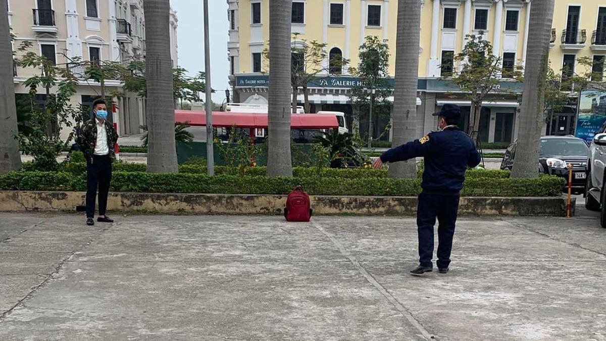 Chiếc ba lô đỏ mà đối tượng Trần Quang Minh mang theo không có bom.