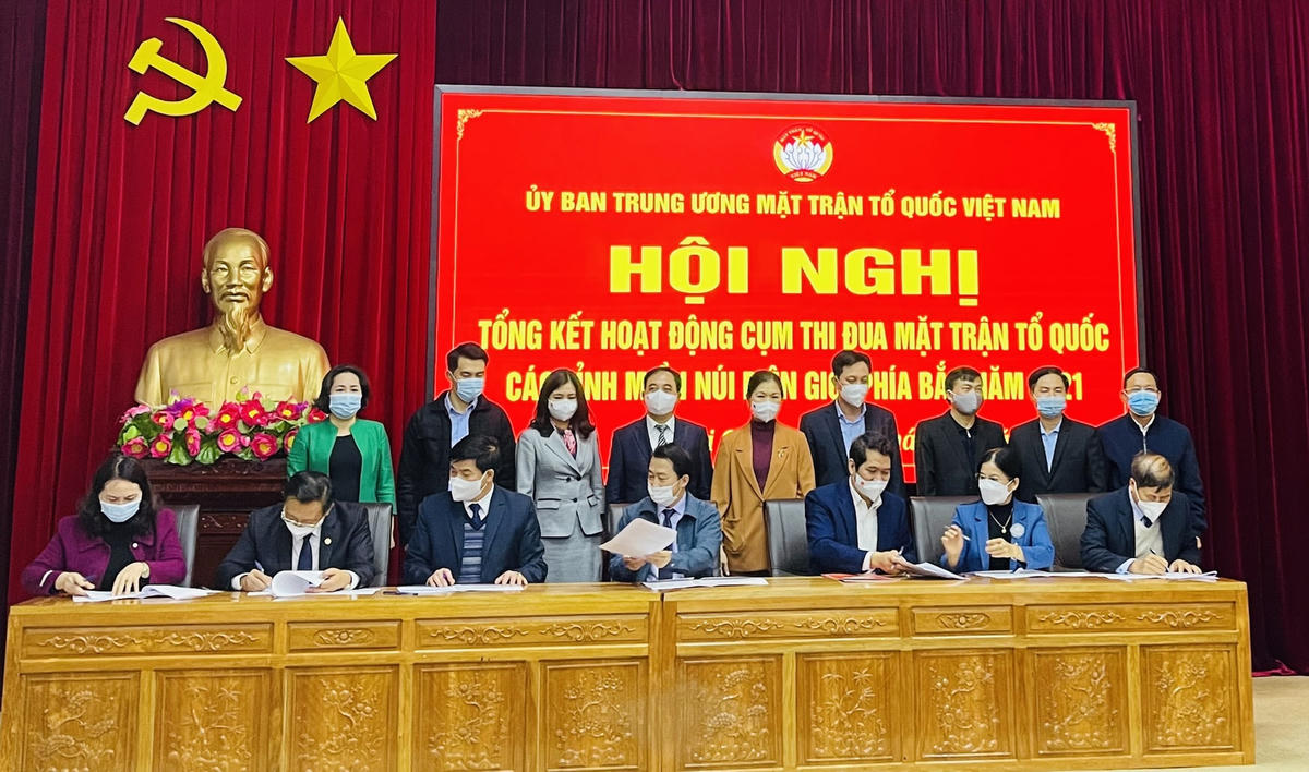 Cụm thi đua các tỉnh miền núi biên giới phía Bắc ký Giao ước thi đua năm 2022.