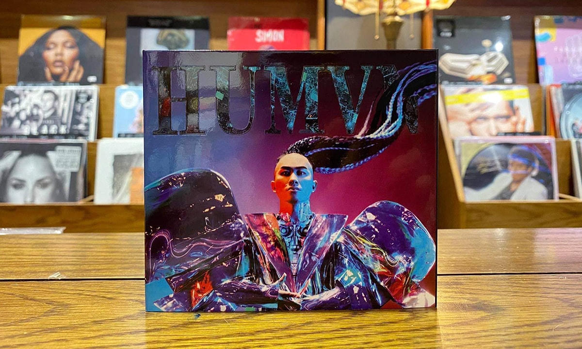 Album Human của ca sĩ Tùng Dương.