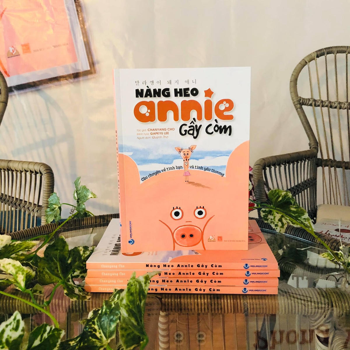 Cuốn sách “Nàng Heo Annie Gầy Còm”.
