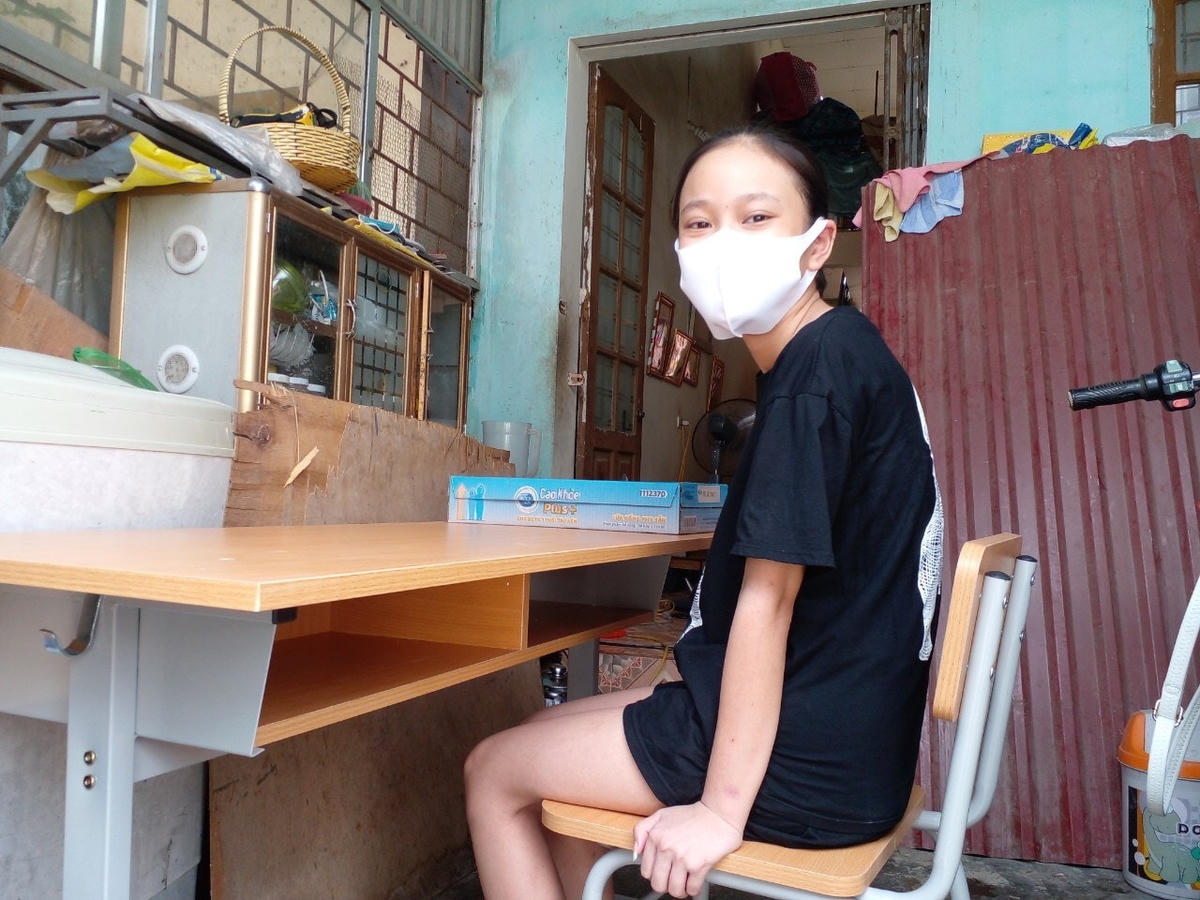 Ước mơ lớn nhất của em Đỗ Nguyễn Thị Ngọc Ngân là có một chiếc máy vi tính để học tập.