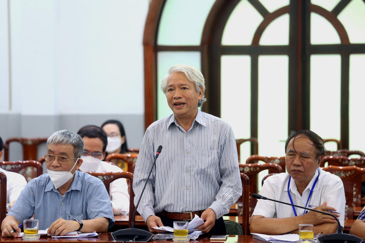Ông Phạm Hữu Nghị phát biểu tại Hội nghị.