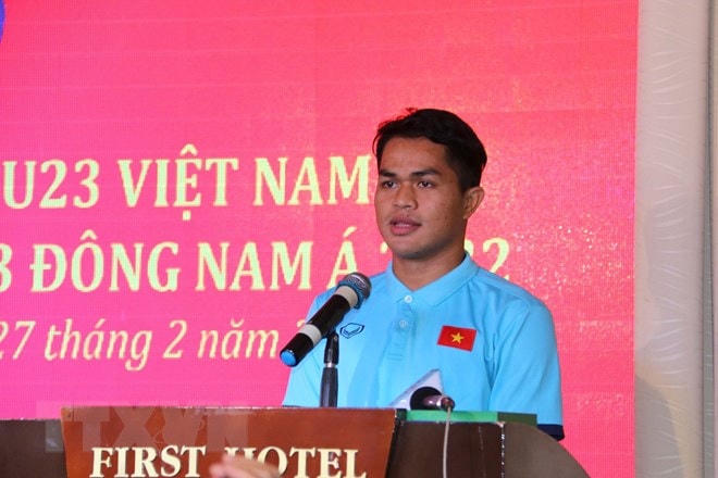 Đội trưởng U23 Việt Nam Dụng Quang Nho phát biểu tại buổi gặp mặt. (Ảnh: Thanh Vũ/TTXVN).