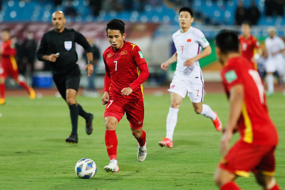 [ẢNH] Những hình ảnh ấn tượng trận Việt Nam - Trung Quốc ngày đầu năm mới