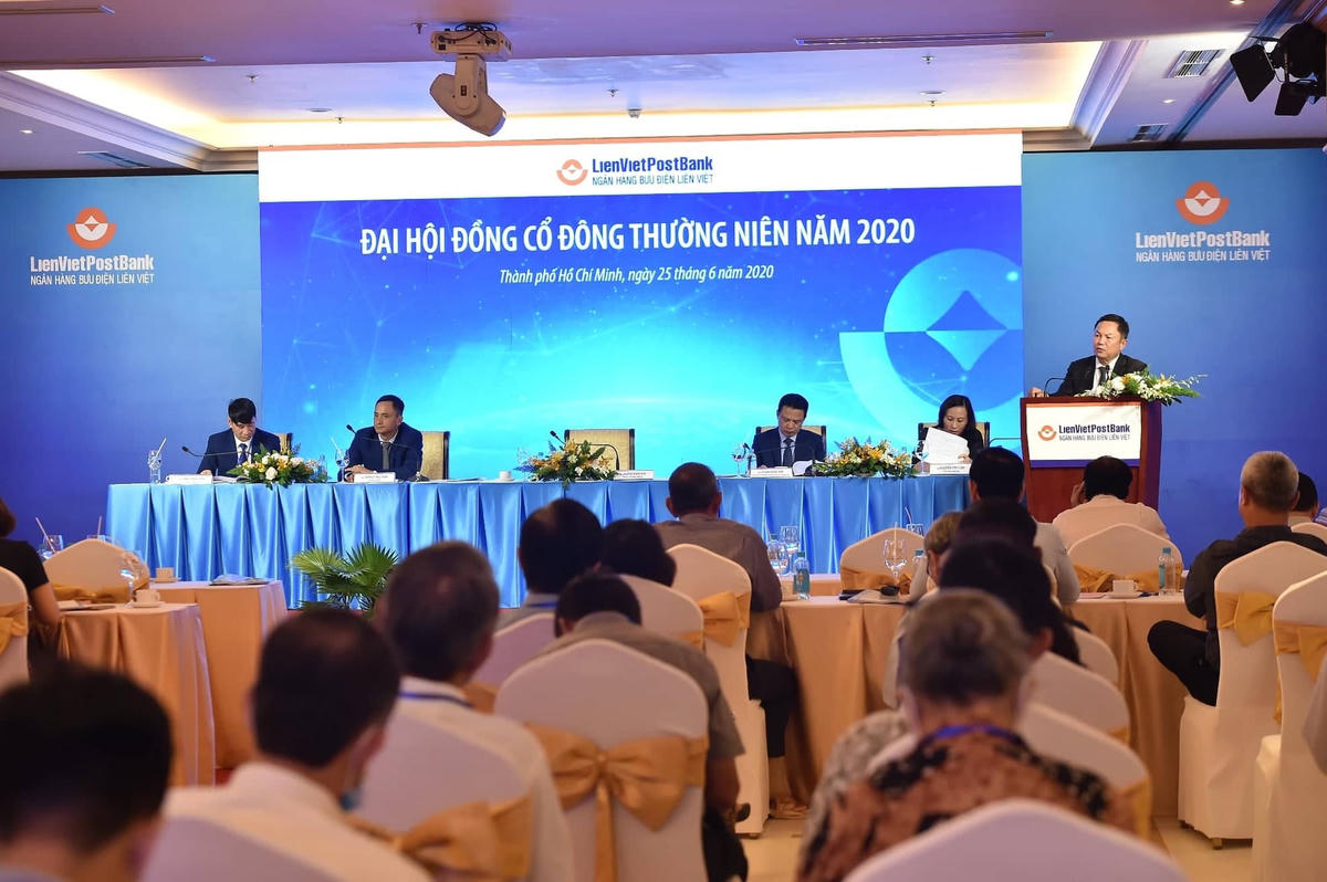 Phương án tăng vốn thông qua chi trả cổ tức năm 2019 bằng cổ phiếu được LienVietPostBank thông qua tại Đại hội đồng Cổ đông thường niên năm 2020. Theo đó, Ngân hàng sẽ phát hành cổ phiếu để chi trả cổ tức cho cổ đông hiện hữu với tỷ lệ 10% trên tổng số cổ phiếu đang lưu hành tại thời điểm phát hành.