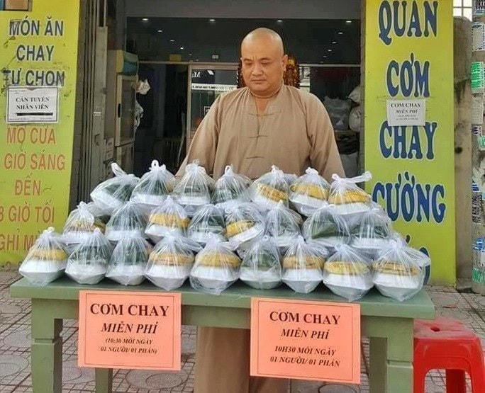 Anh Vũ Quốc Cường với nhiều hoạt động thiện nguyện, lập bếp ăn miễn phí hỗ trợ người nghèo TPHCM suốt thời gian qua.