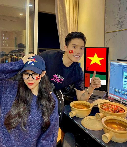 Anh Tú và LyLy cũng mạnh dạn dự đoán tỉ số trận Việt Nam – UAE là 2-1.