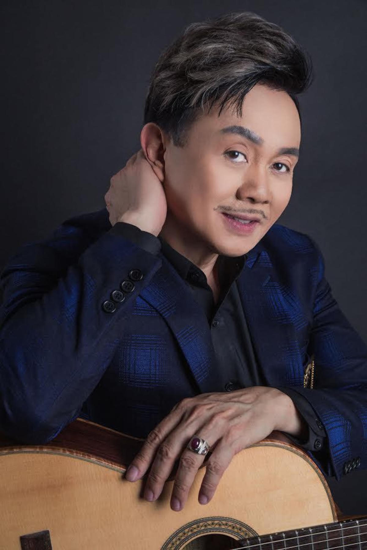 Thương tiếc danh hài Chí Tài