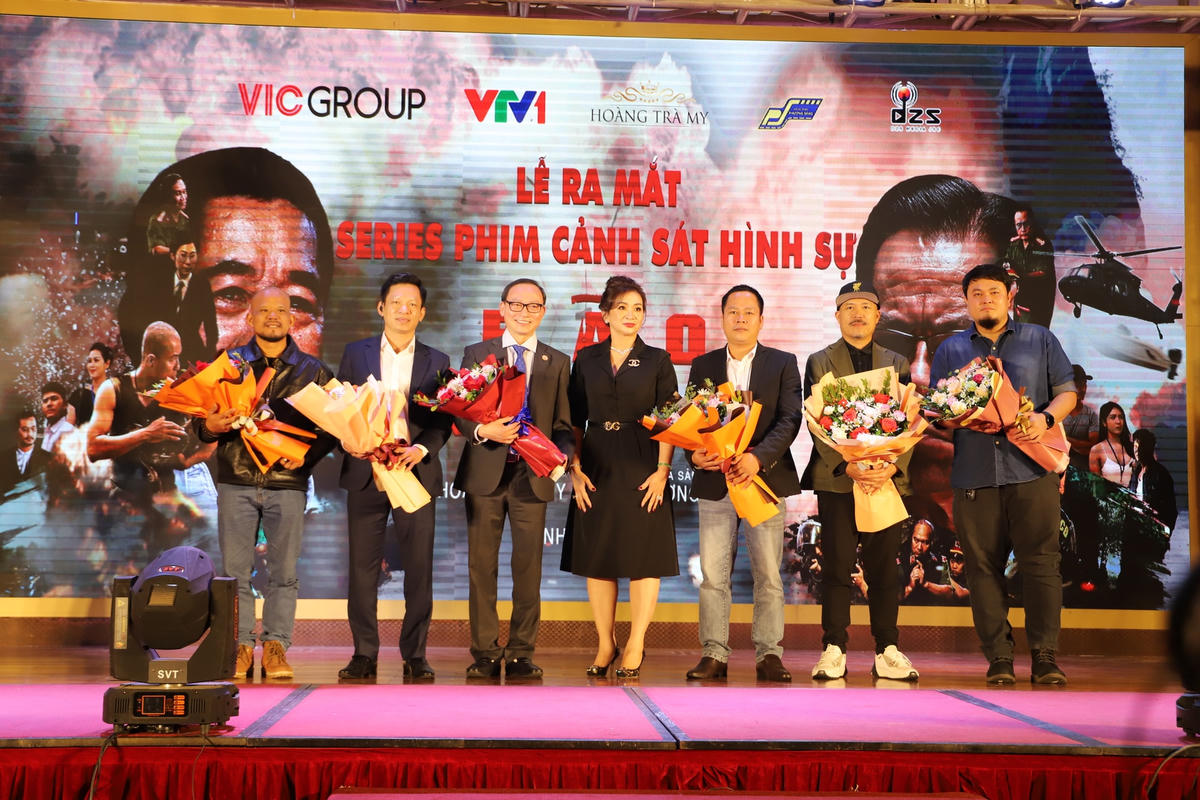 Hà Việt Dũng và Cao Thái Hà vào vai cảnh sát hình sự trong 'Bão Ngầm'