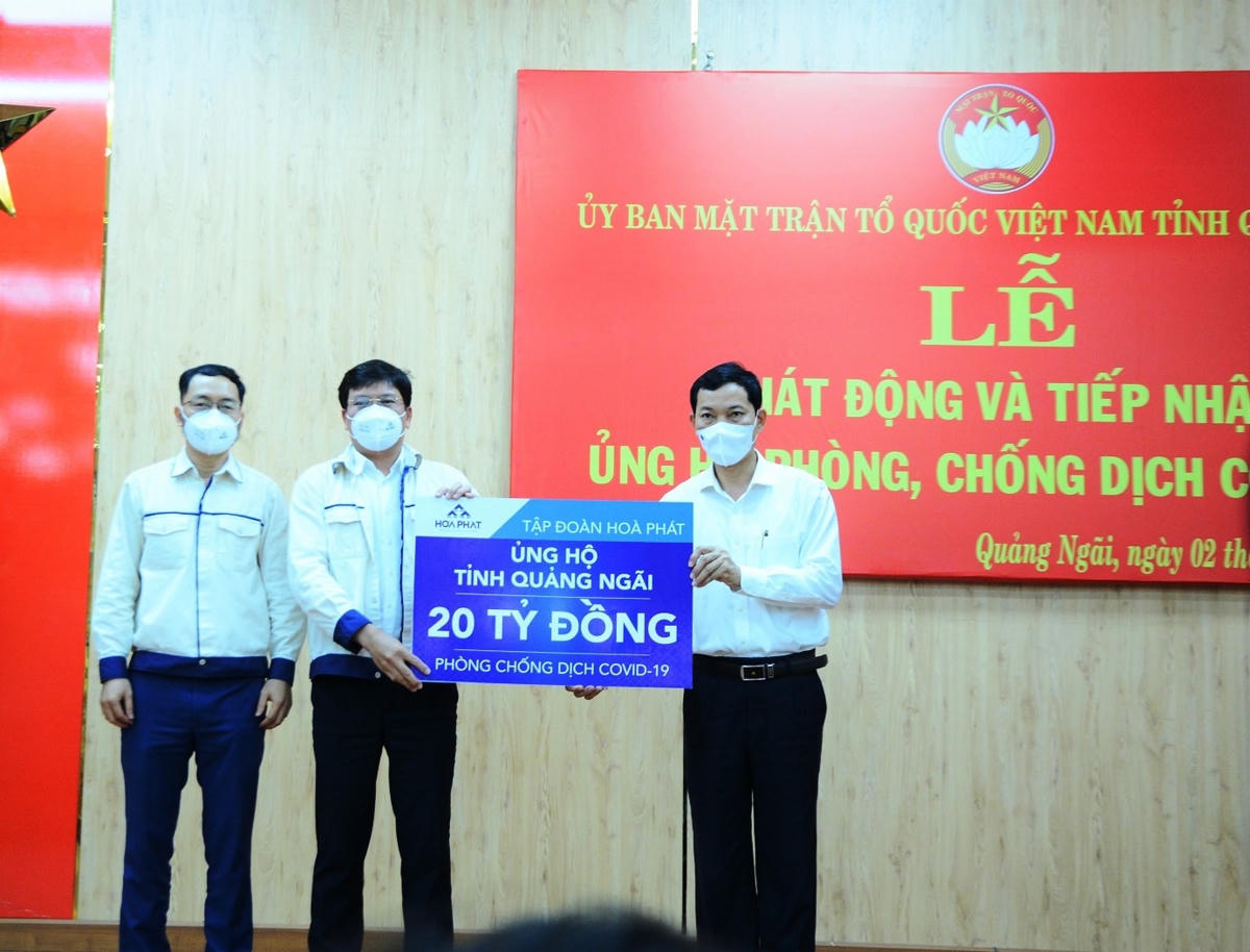 Tập đoàn Hòa Phát ủng hộ 20 tỷ đồng để Quảng Ngãi phòng, chống dịch Covid-19.