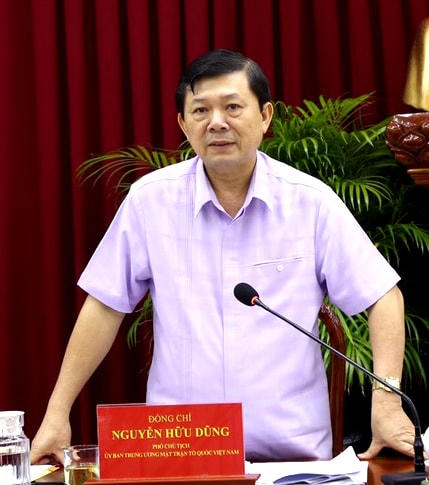 Phó Chủ tịch UBTƯ MTTQ Việt Nam Nguyễn Hữu Dũng phát biểu tại buổi làm việc.