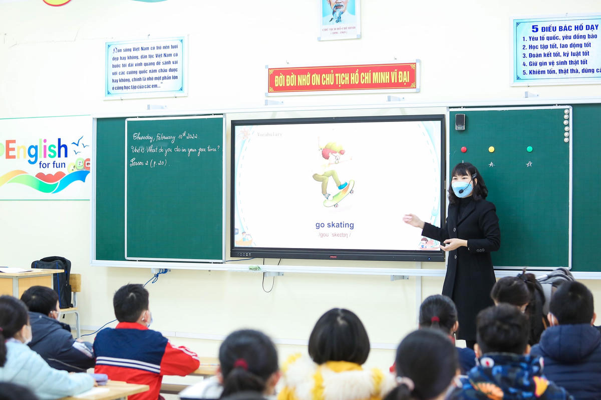 Nhiều trường tiểu học, THCS trên địa bàn Hà Nội đang tổ chức khảo sát, lấy ý kiến phụ huynh về việc cho học sinh trở lại trường học trực tiếp.