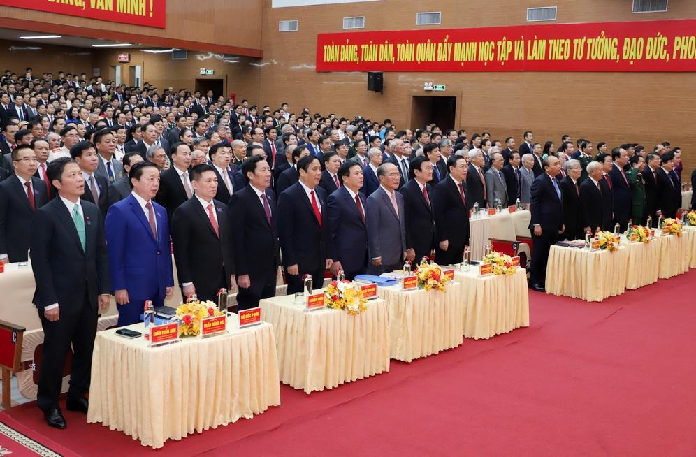 Nhiều lãnh đạo, nguyên lãnh đạo Đảng, Nhà nước tham dự lễ khai mạc Đại hội đại biểu Đảng bộ Nghệ An lần thứ XIX, nhiệm kỳ 2020-2025.