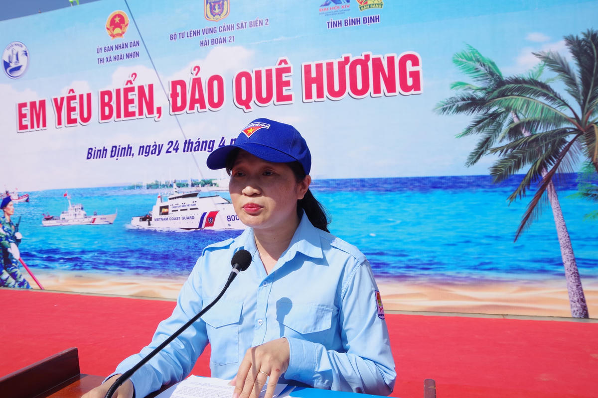 Chị Huỳnh Thị Thanh Nguyệt, Phó Bí thư Tỉnh đoàn Bình Định phát biểu tại hội thi.