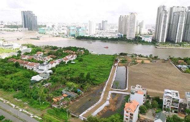   Một góc khu đô thị mới Thủ Thiêm còn dang dở.Ảnh: Quang Nhựt.