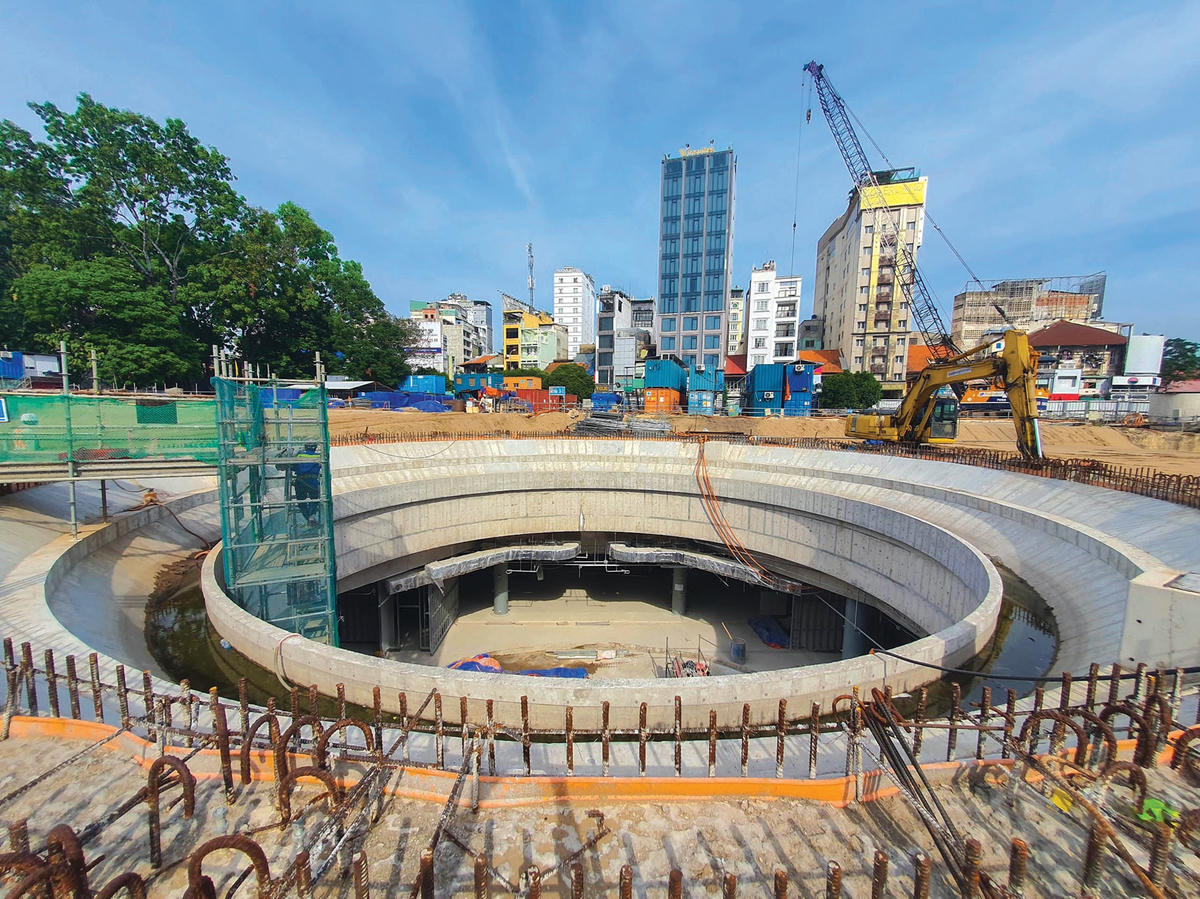 Khu vực giếng trời, điểm nhấn của Nhà ga trung tâm Bến Thành.