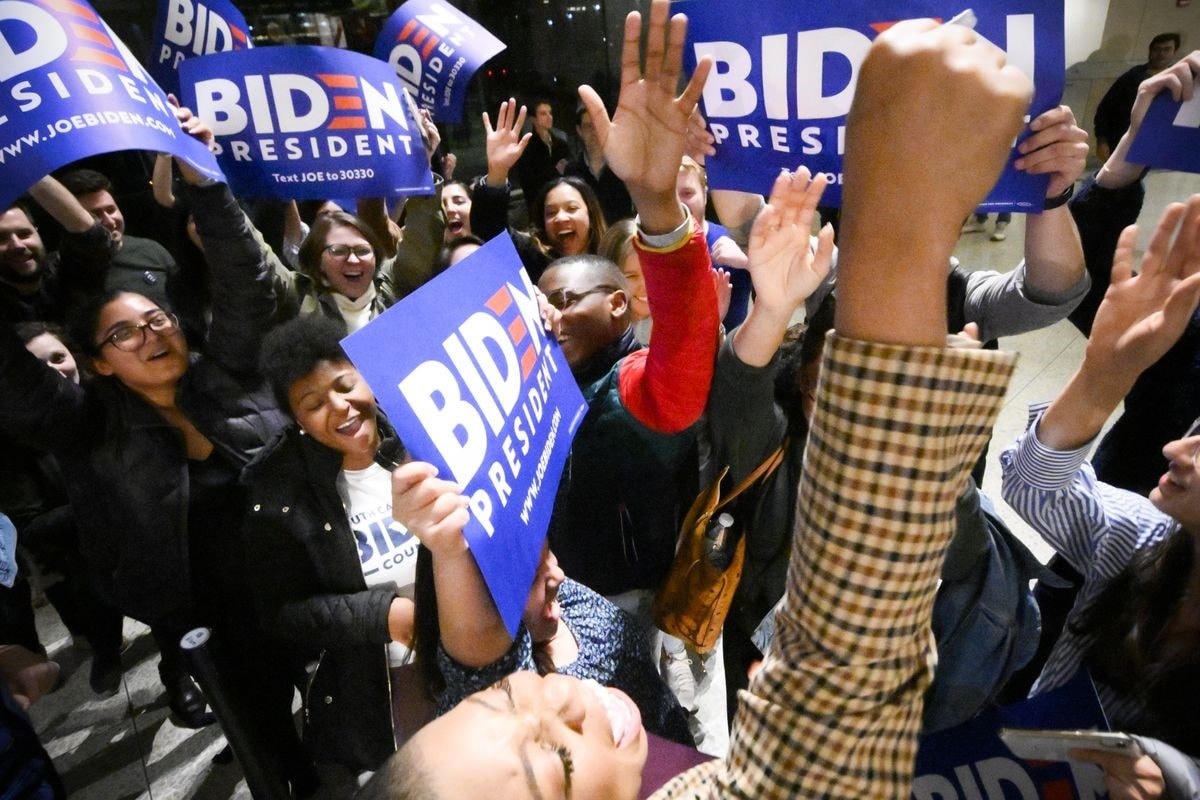 Người ủng hộ ông Biden ở Philadelphia.