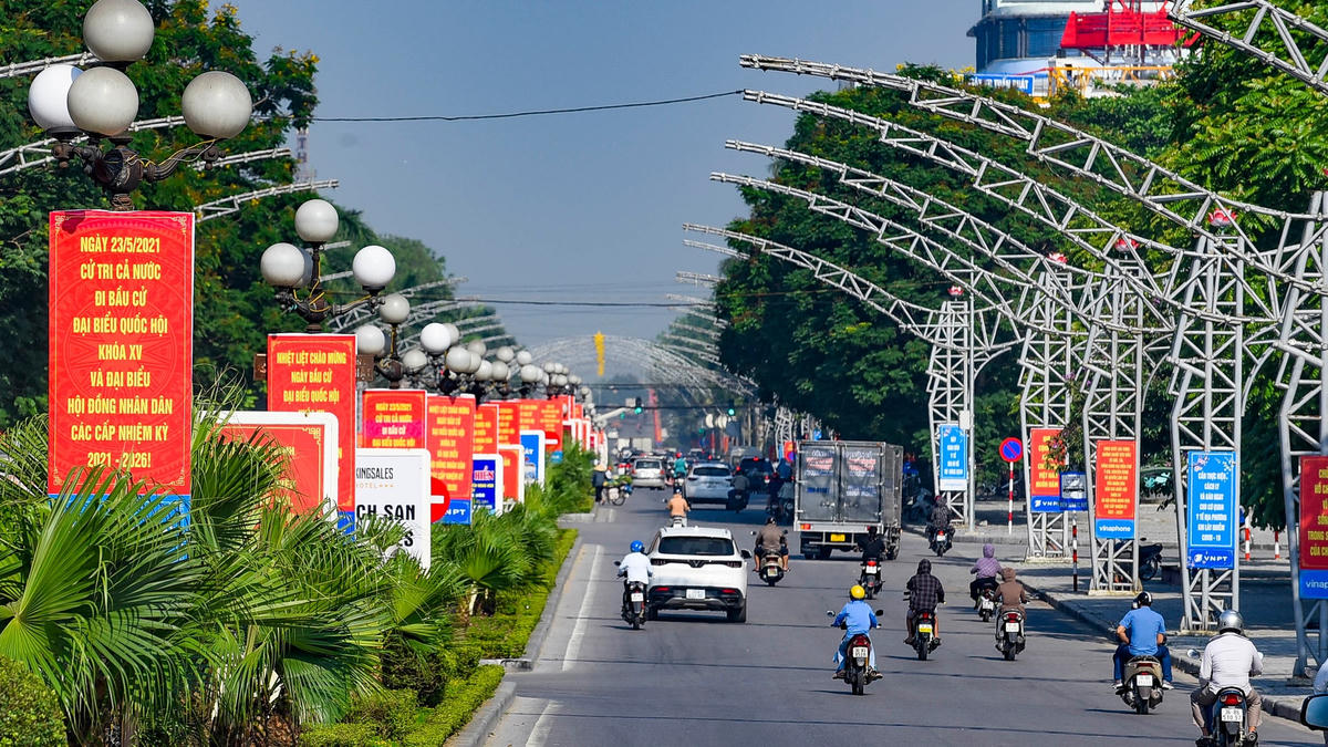 TP Thanh Hoá trang hoàng trong kỳ bầu cử ĐBQH, đại biểu HĐND các cấp nhiệm kỳ 2021-2026