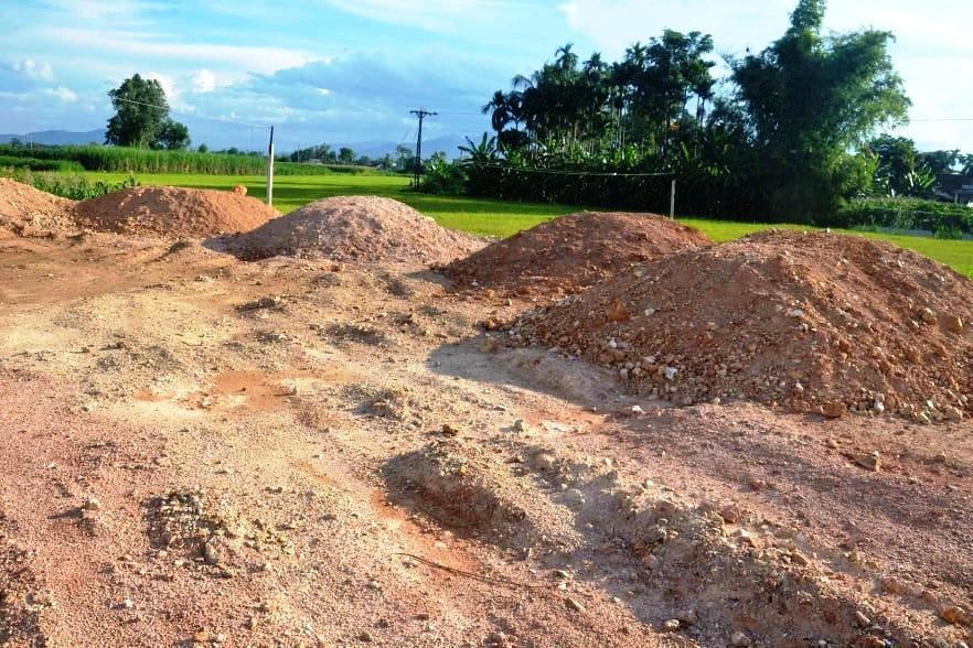 Một địa điểm chuyển đối mục đích sử dụng đất trái quy định tại xã Tịnh Hà.