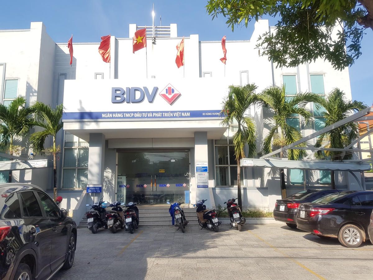 Phòng giao dịch Bố Trạch, nơi Phú làm việc.