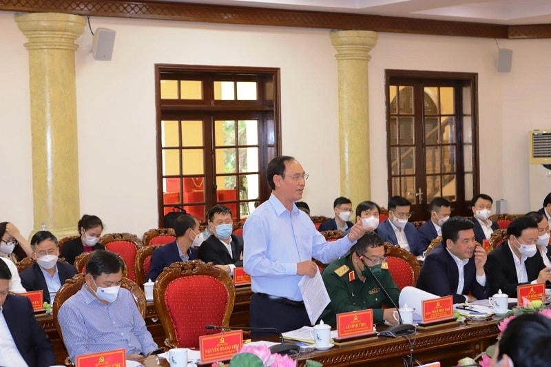 Ông Lê Đình Thọ, Thứ trưởng Bộ GTVT phát biểu tại buổi làm việc.