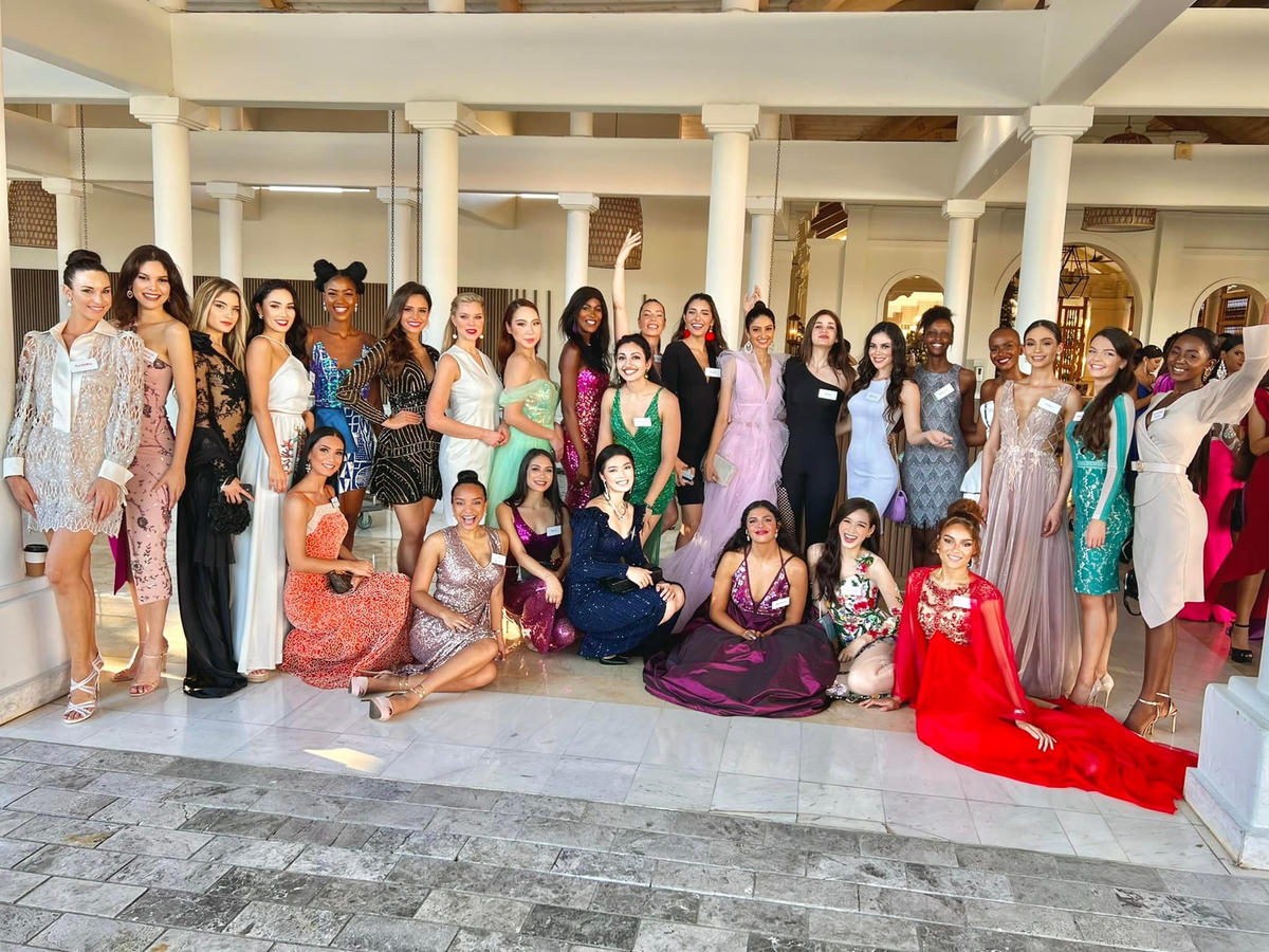 Ban tổ chức cuộc thi Hoa hậu Thế giới (Miss World) 2021 thông báo tạm hoãn đêm chung kết cuộc thi vì phát hiện 17 ca nhiễm Covid-19.