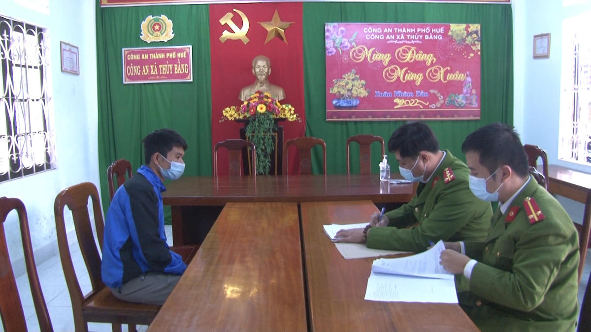 T. tại cơ quan Công an. Ảnh: Công Quang.