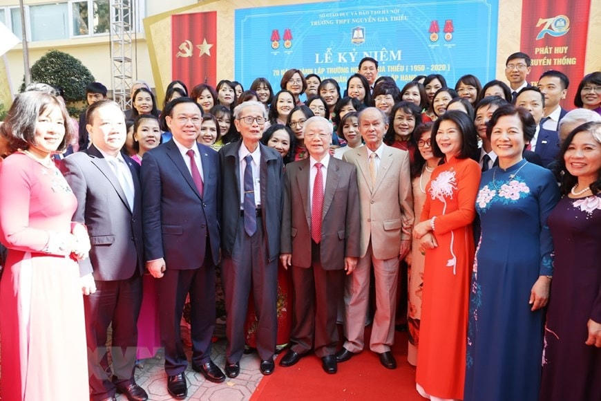 Tổng Bí thư dự kỷ niệm 70 năm thành lập Trường THPT Nguyễn Gia Thiều
