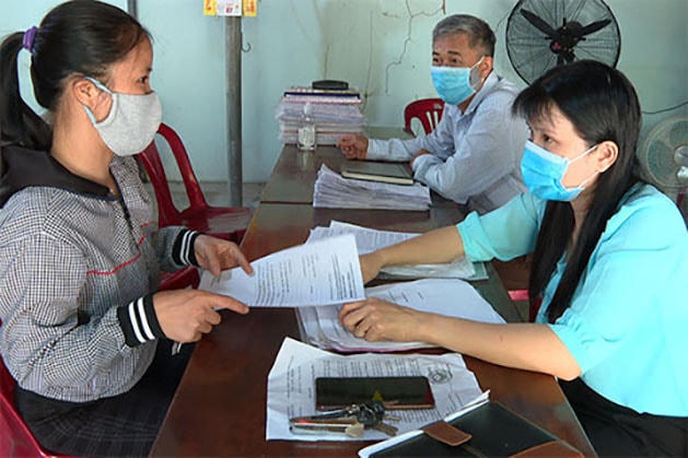 Doanh nghiệp, người lao động cần tiếp tục được hỗ trợ để vượt qua khó khăn.