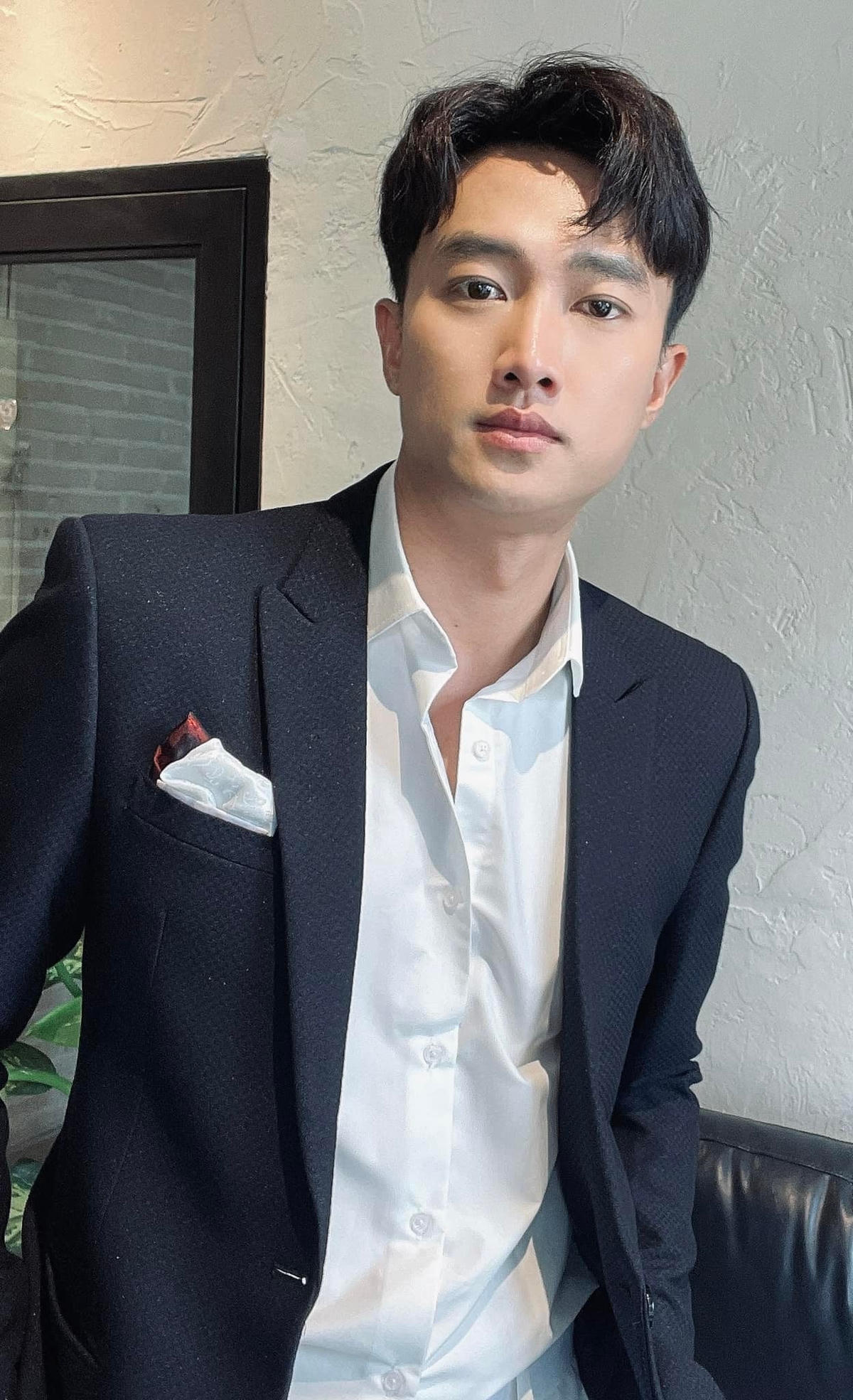 Quốc Trường "hóa" ông chồng vũ phu, tàn độc, có vấn đề về tâm lý. 