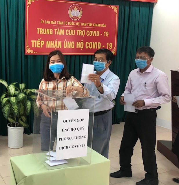 Trung tâm cứu trợ Covid-19 Khánh Hòa tiếp nhận và ủng hộ công tác phòng chống Covid
