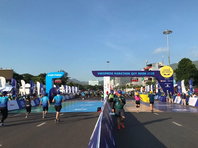 Giải chạy VnExpress Marathon Quy Nhơn 2020.