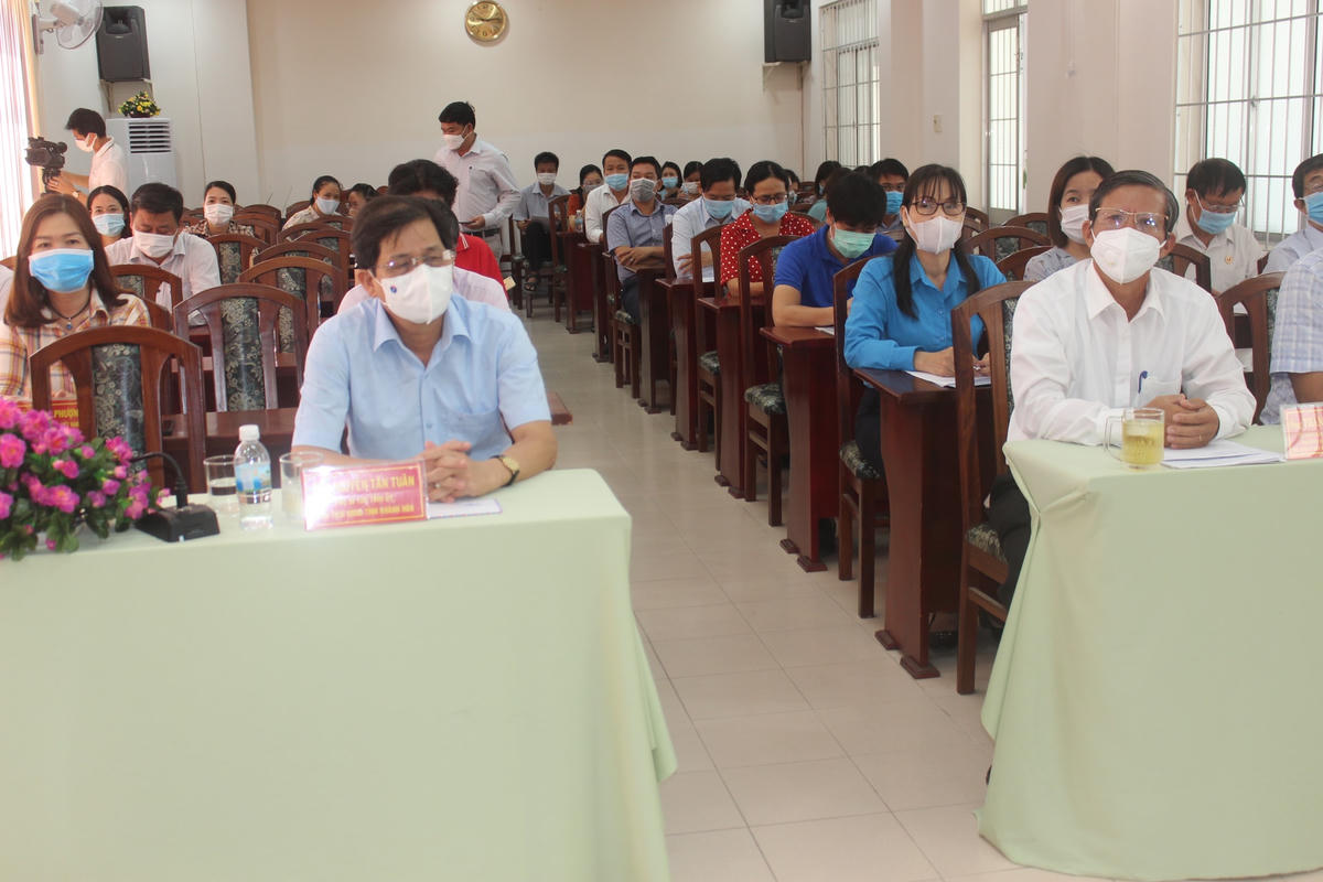 Quang cảnh buổi lễ.