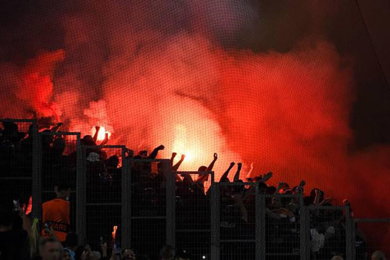 Bạo loạn liên hoàn ‘nhấn chìm’ Europa League: Bóng đá Pháp ‘ê mặt’ lần thứ 4