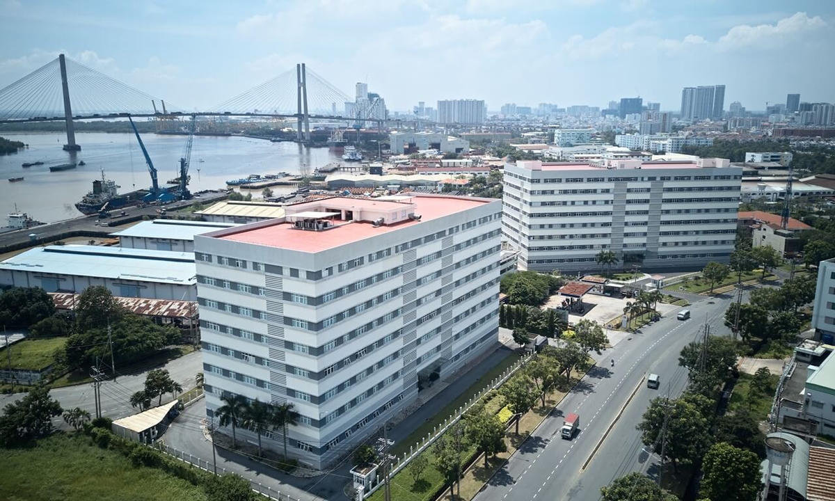 Các khu công nghiệp, khu chế xuất bắt đầu sản xuất đầu năm mới.