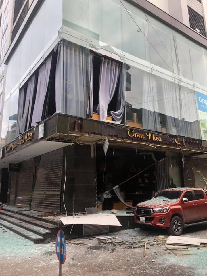 Hiện trường ngổn ngang của vụ nổ.