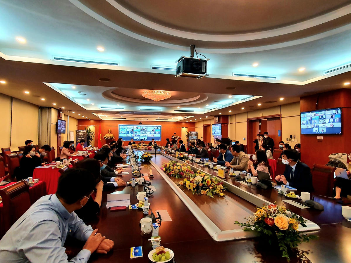 Quang cảnh diễn đàn. Ảnh: Hoàng Chiến.