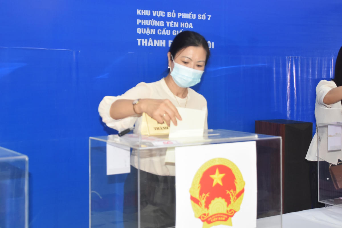 Phó Chủ tịch Trương Thị Ngọc Ánh tham gia bỏ phiếu.