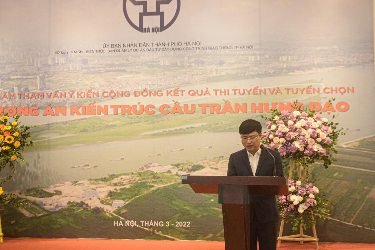 Ông Nguyễn Chí Cường, Giám đốc Ban Quản lý dự án đầu tư xây dựng công trình giao thông TP Hà Nội cho hay, cầu Trần Hưng Đạo là công trình giao thông trọng điểm của TP Hà Nội và là một trong những cây cầu đường bộ vượt sông Hồng (đoạn đi qua địa phận Hà Nội) đã được xác định vị trí trong Quy hoạch chung xây dựng Thủ đô Hà Nội đến năm 2030 tầm nhìn 2050.