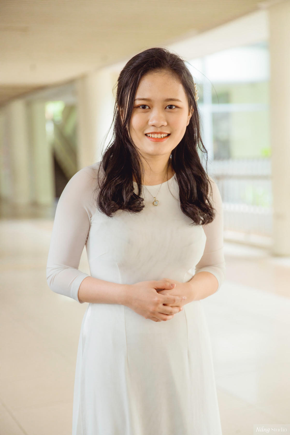 Nữ sinh có nguyên tắc học tập khá "dị", không học sau 10h tối và trước 7h sáng. Ảnh: NVCC.
