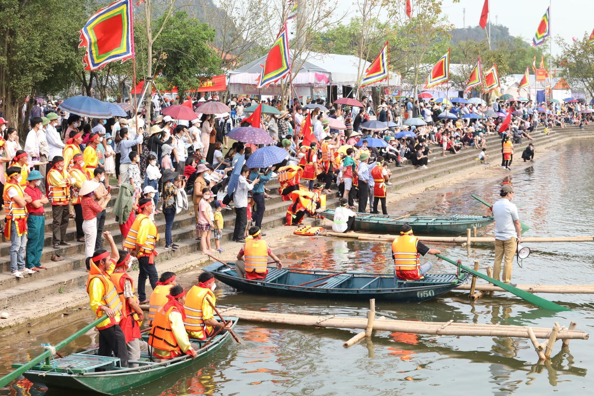 Bến đò Tràng An (Ninh Bình).