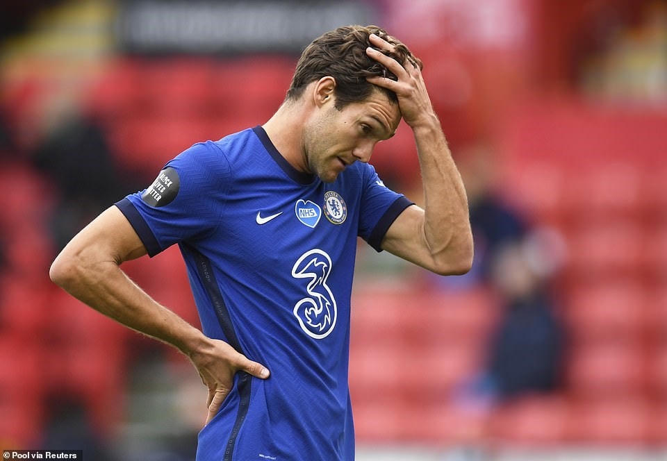 Chelsea bại trận và có nguy cơ mất vị trí thứ 3.