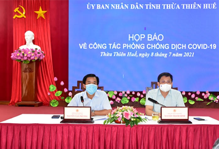 Lãnh đạo Thừa Thiên-Huế họp báo chiều 8/7.  
