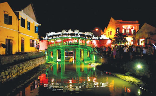 'Thắp sáng Hội An' bằng nghệ thuật thực cảnh