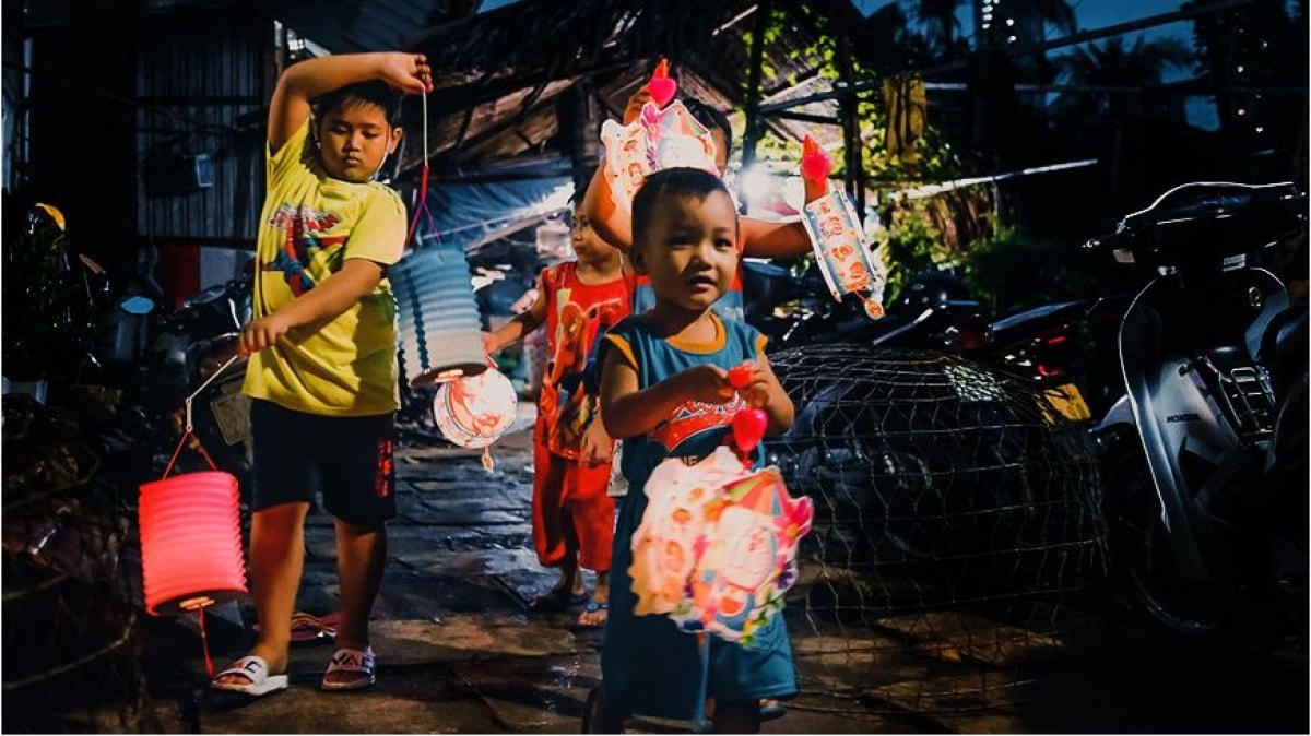 Cảm nhận sự khác biệt giữa trung thu xưa và nay qua chùm ảnh đầy ý nghĩa