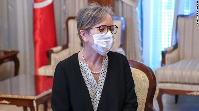 Bà Najla Bouden Romdhan, nữ Thủ tướng đầu tiên của Tunisia cũng như “thế giới” Arab. Ảnh: CNN.